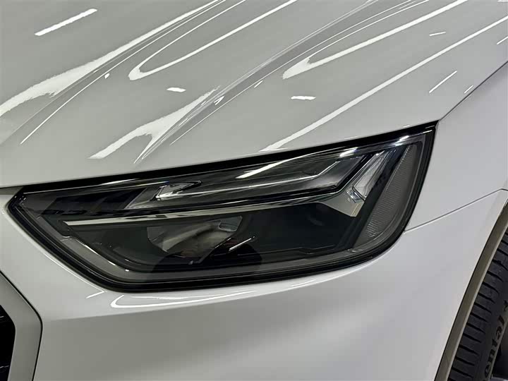 Фото 9 - Audi Q5L