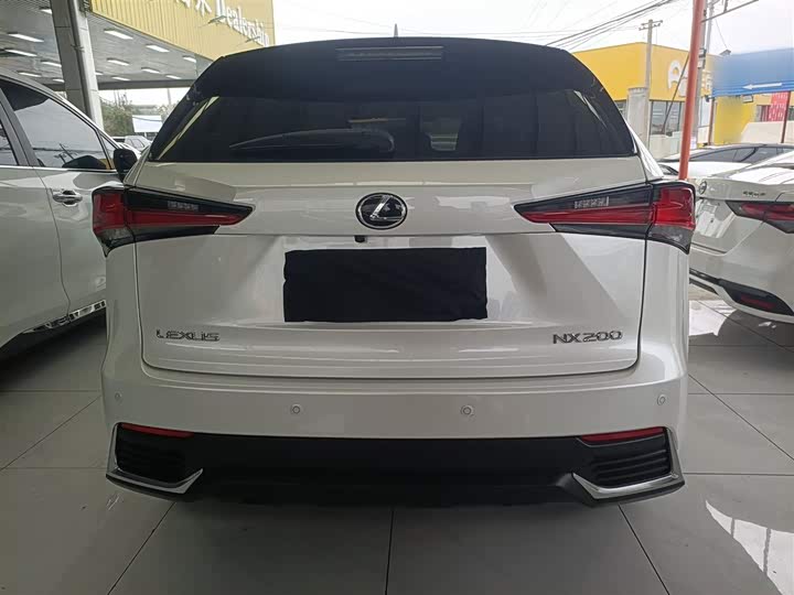 Фото 6 - Lexus NX