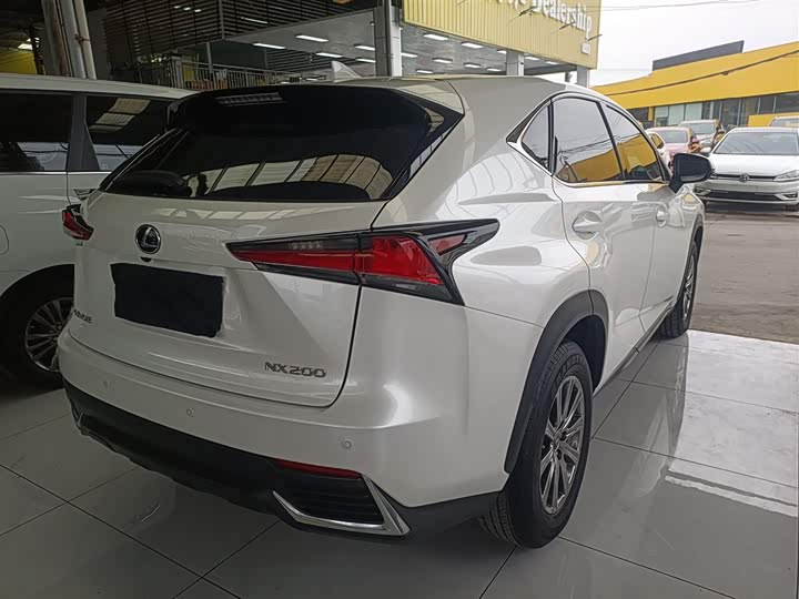Фото 7 - Lexus NX