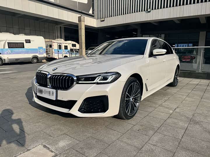 Фото 1 - BMW 5 Series