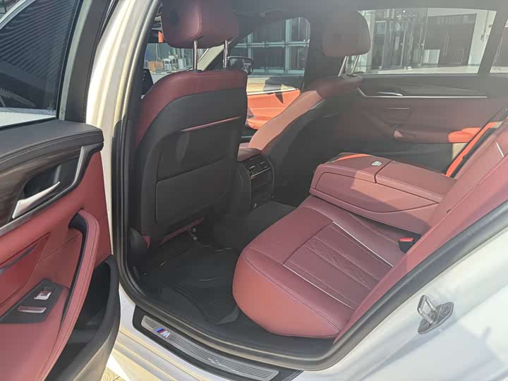 Фото 7 - BMW 5 Series