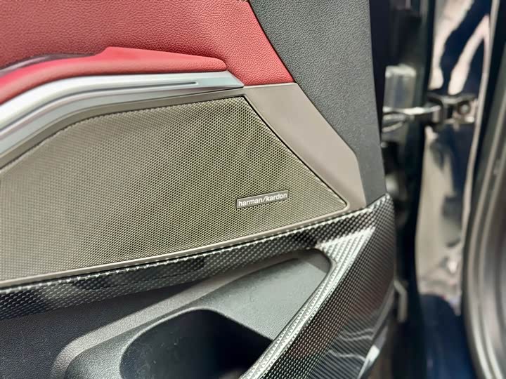 Фото 9 - BMW 3 Series