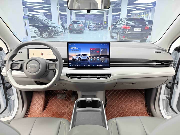 Фото 8 - Bestune 03