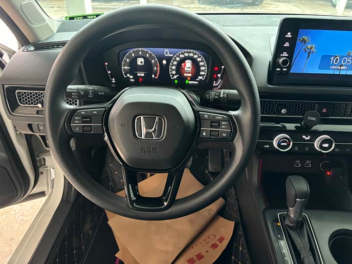 Фото 8 - Honda Civic