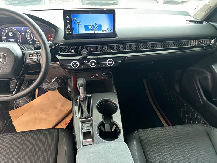 Фото 9 - Honda Civic