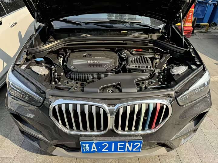 Фото 9 - BMW X1