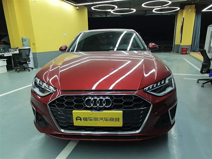 Фото 3 - Audi A4L