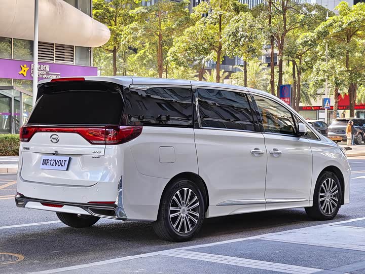 Фото 7 - GAC Trumpchi M8