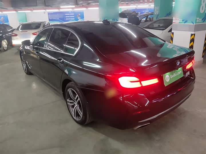 Фото 5 - BMW 5 Series