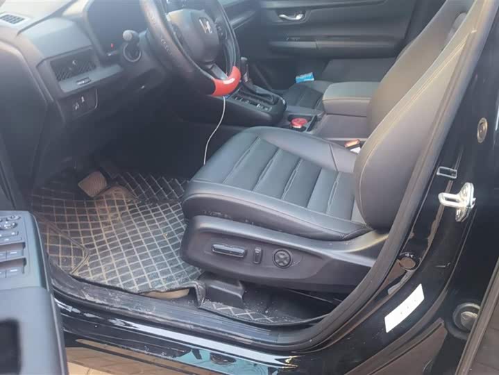 Фото 9 - Honda CR-V