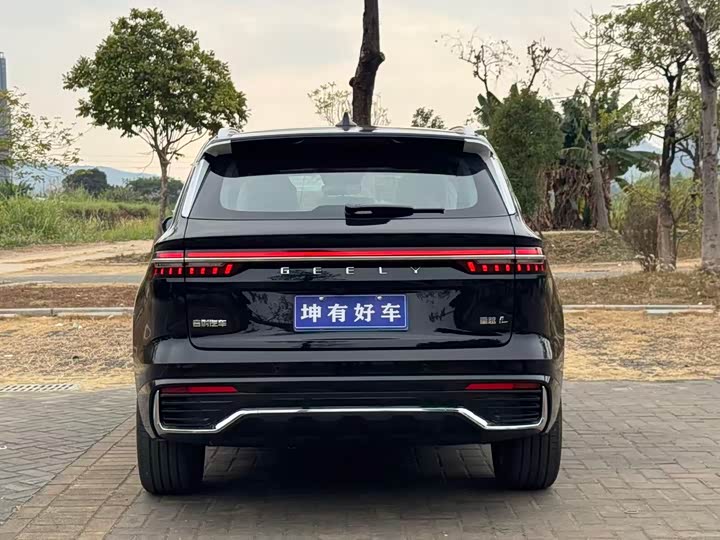 Фото 5 - Geely Monjaro