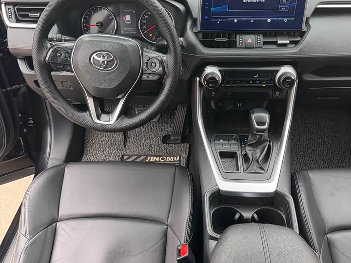 Фото 8 - Toyota Wildlander