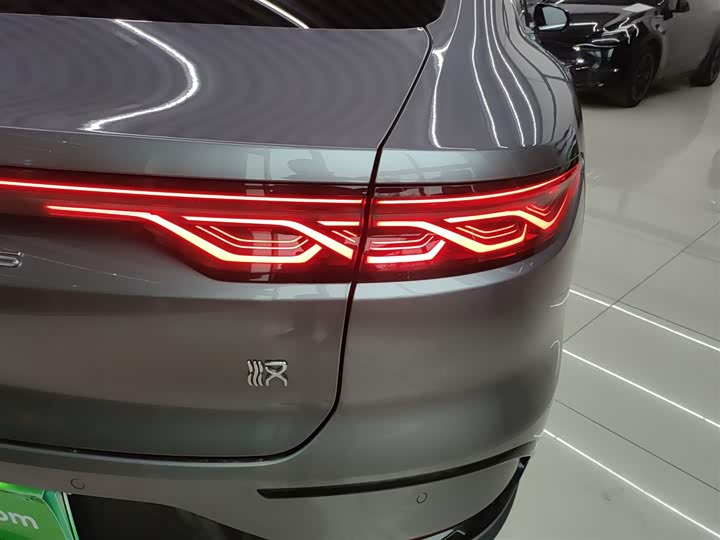 Фото 8 - BYD Han