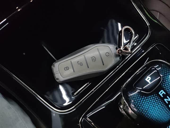 Фото 9 - BYD Han