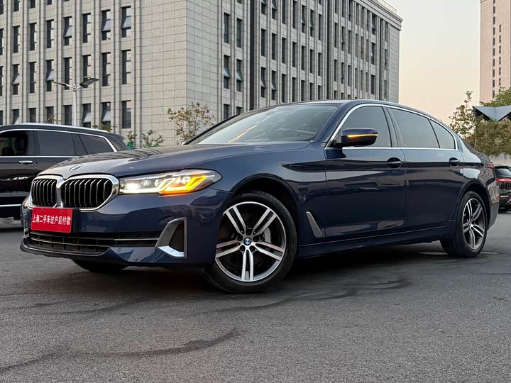 Фото 1 - BMW 5 Series