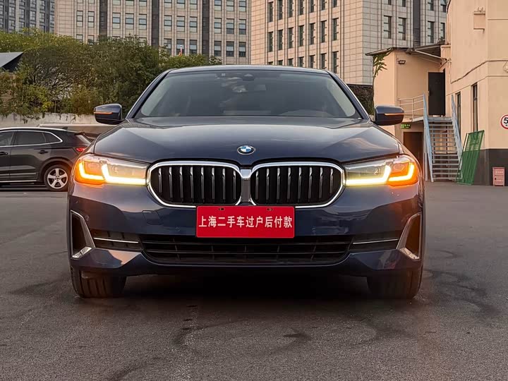 Фото 2 - BMW 5 Series