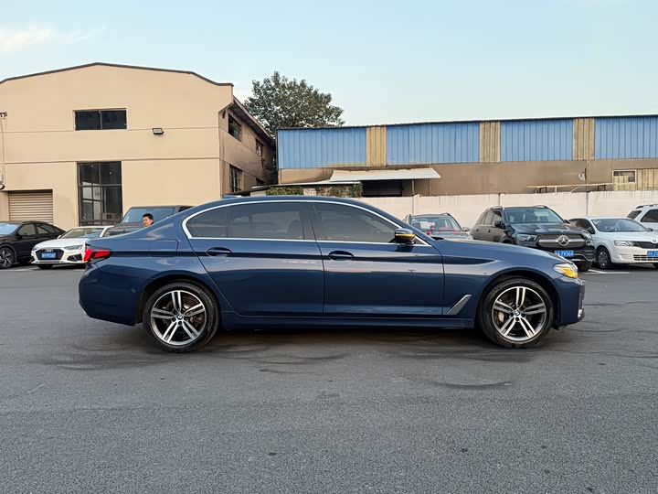 Фото 5 - BMW 5 Series