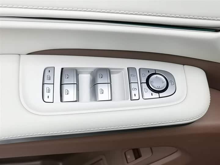 Фото 9 - BYD Xia