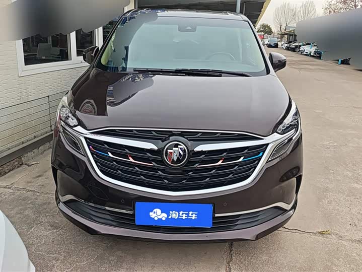 Фото 2 - Buick GL8 ES