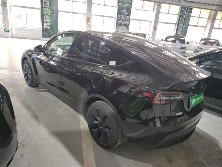 Фото 5 - Tesla Model Y
