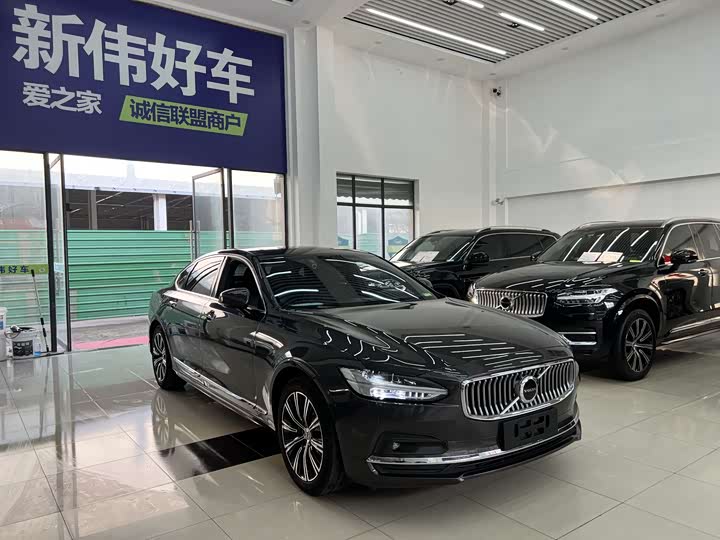 Фото 3 - Volvo S90