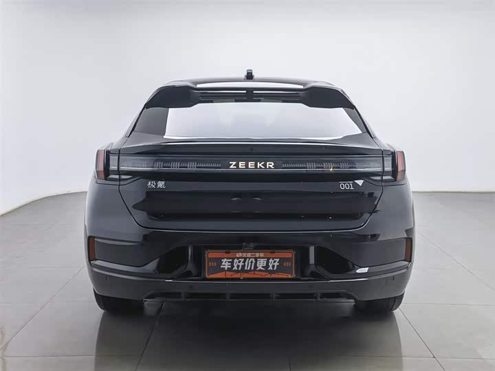 Фото 4 - Zeekr 001