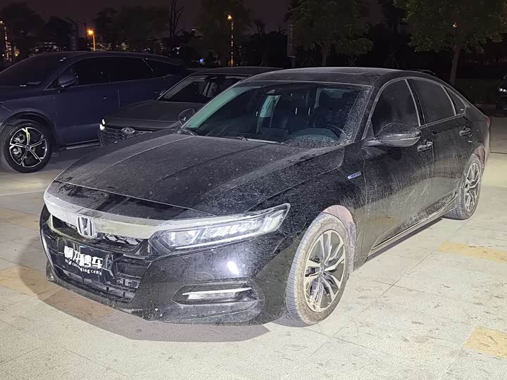 Фото 1 - Honda Accord