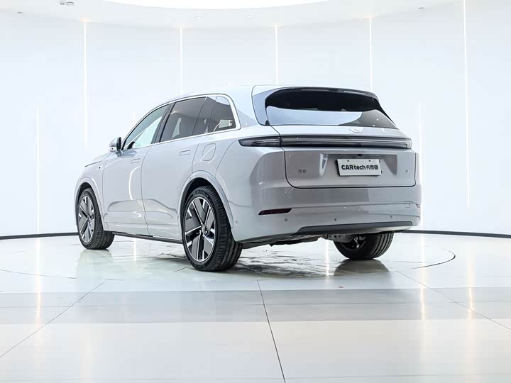 Фото 8 - LiXiang L7