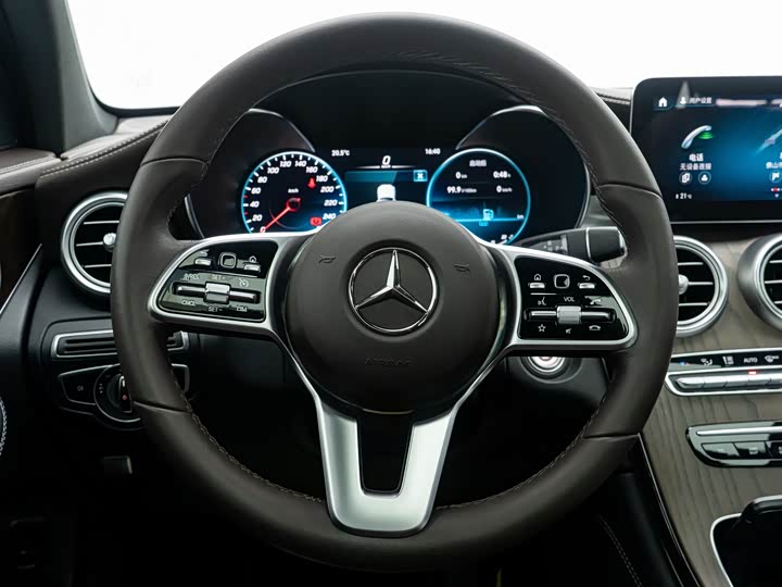 Фото 5 - Mercedes-Benz GLC-Class