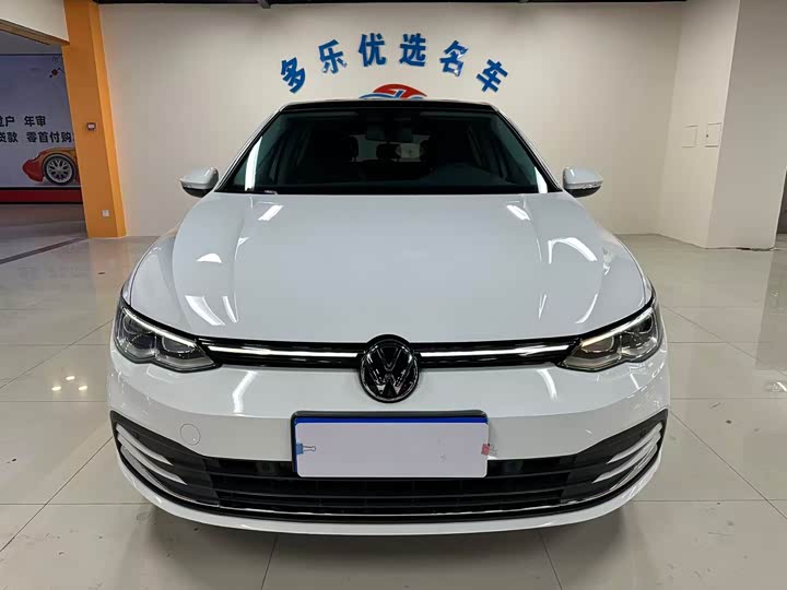 Фото 2 - Volkswagen Golf