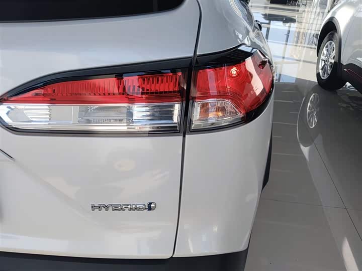 Фото 8 - Toyota Corolla Cross