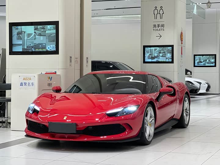 Фото 1 - Ferrari 296