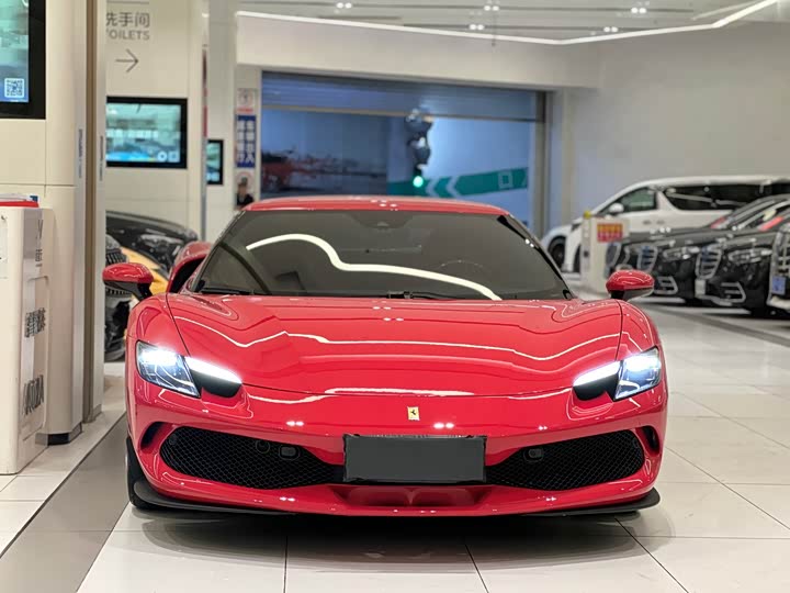 Фото 2 - Ferrari 296