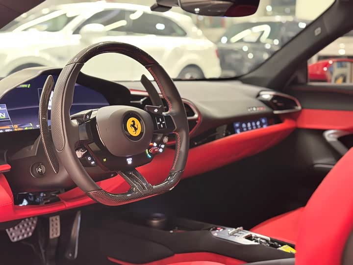 Фото 4 - Ferrari 296