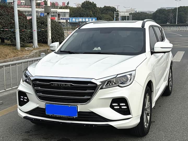 Фото 1 - Jetour X70