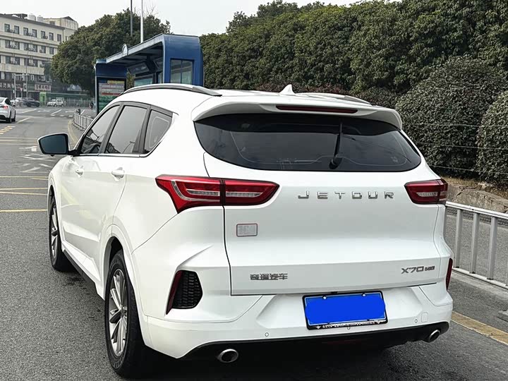 Фото 4 - Jetour X70