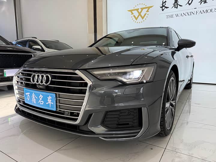 Фото 1 - Audi A6L