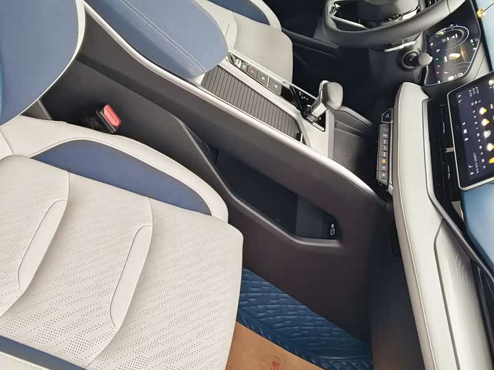 Фото 9 - Geely Preface