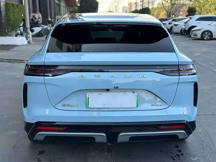 Фото 8 - Denza N7