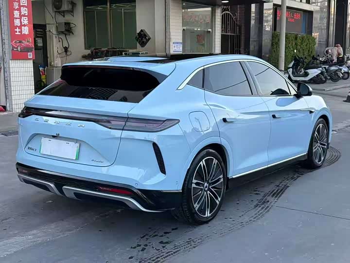 Фото 9 - Denza N7