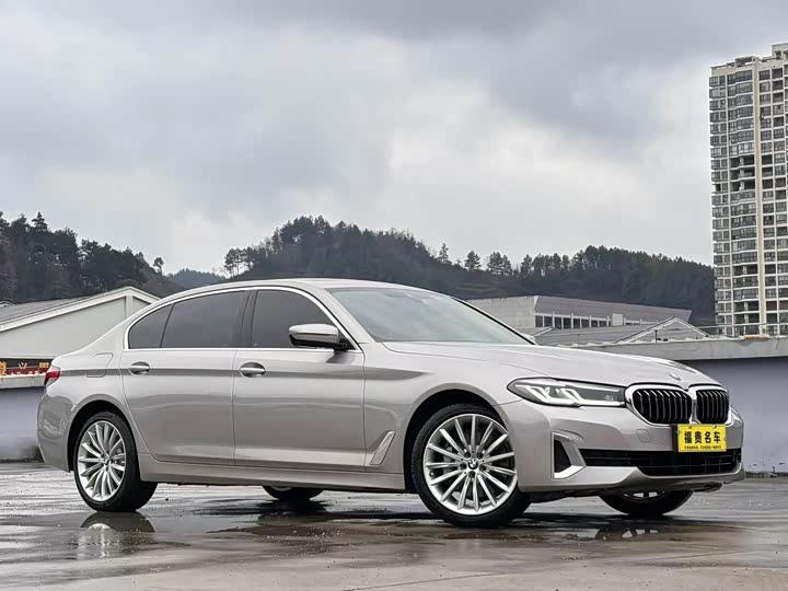 Фото 3 - BMW 5 Series