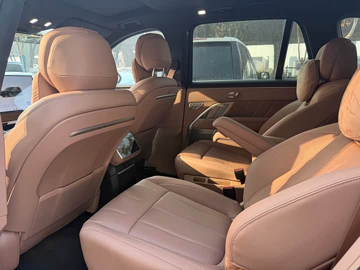 Фото 5 - Nio Onvo L90