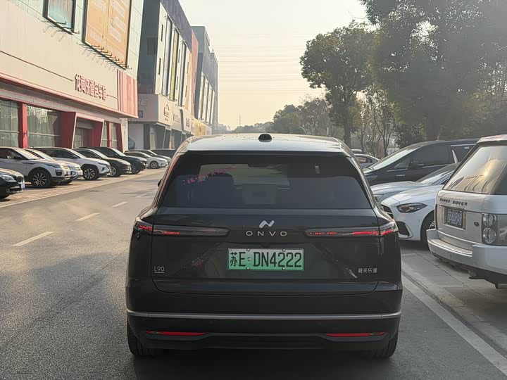 Фото 6 - Nio Onvo L90