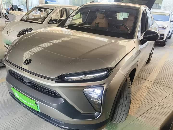 Фото 2 - Nio EC6