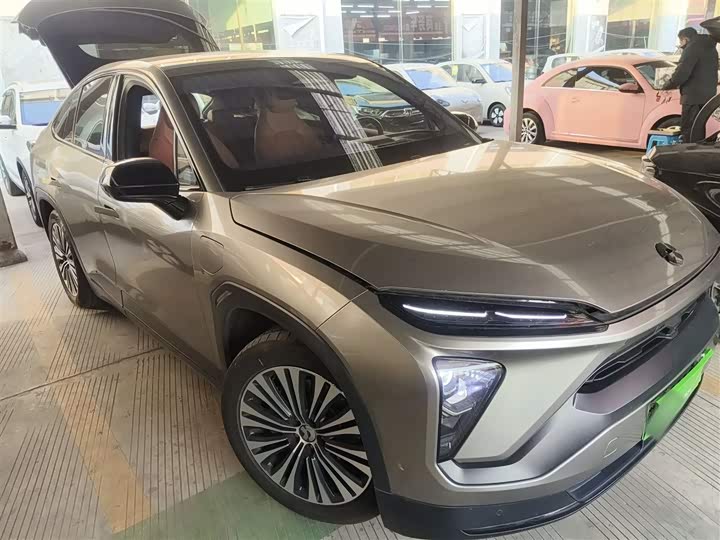 Фото 4 - Nio EC6
