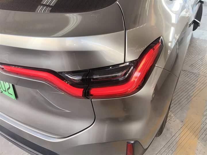 Фото 8 - Nio EC6