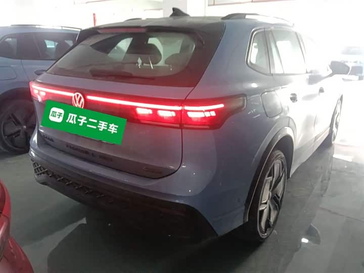 Фото 7 - Volkswagen Tiguan L Pro