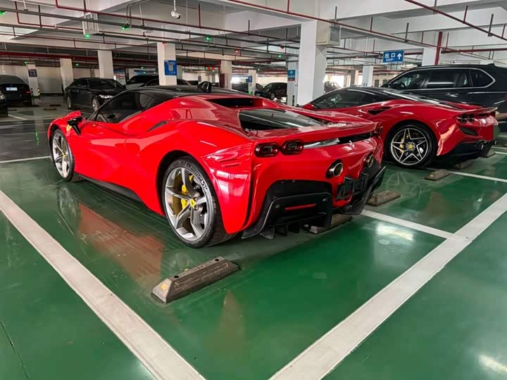 Фото 2 - Ferrari SF90