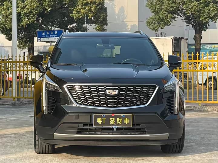Фото 2 - Cadillac XT4