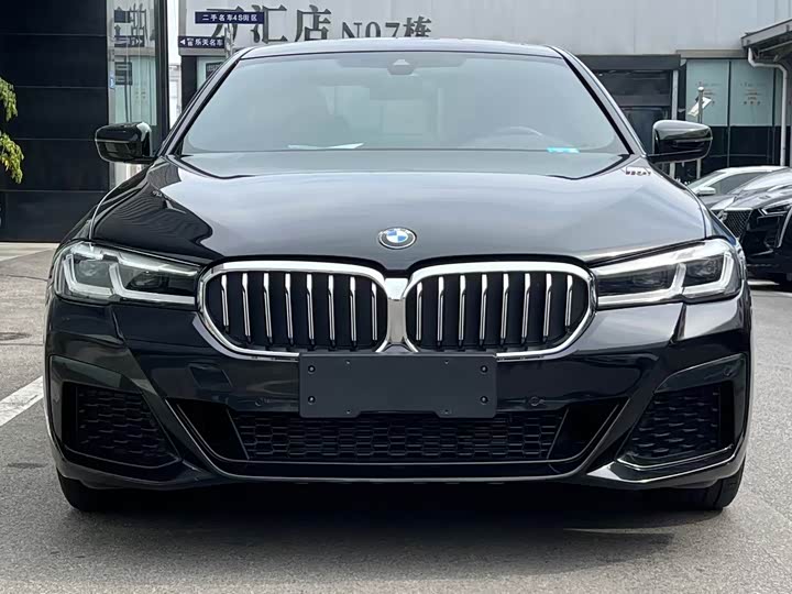 Фото 2 - BMW 5 Series